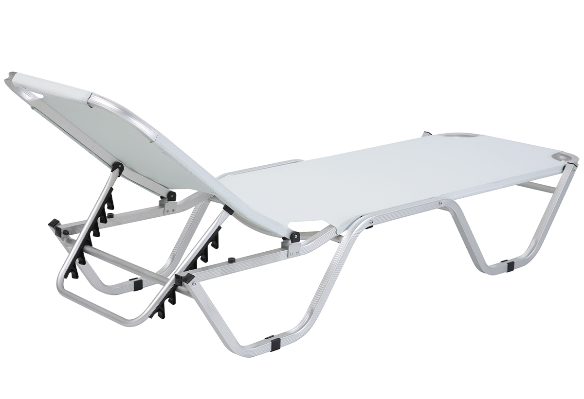 Η ρυθμιζόμενη πλάτη της ξαπλώστρας.